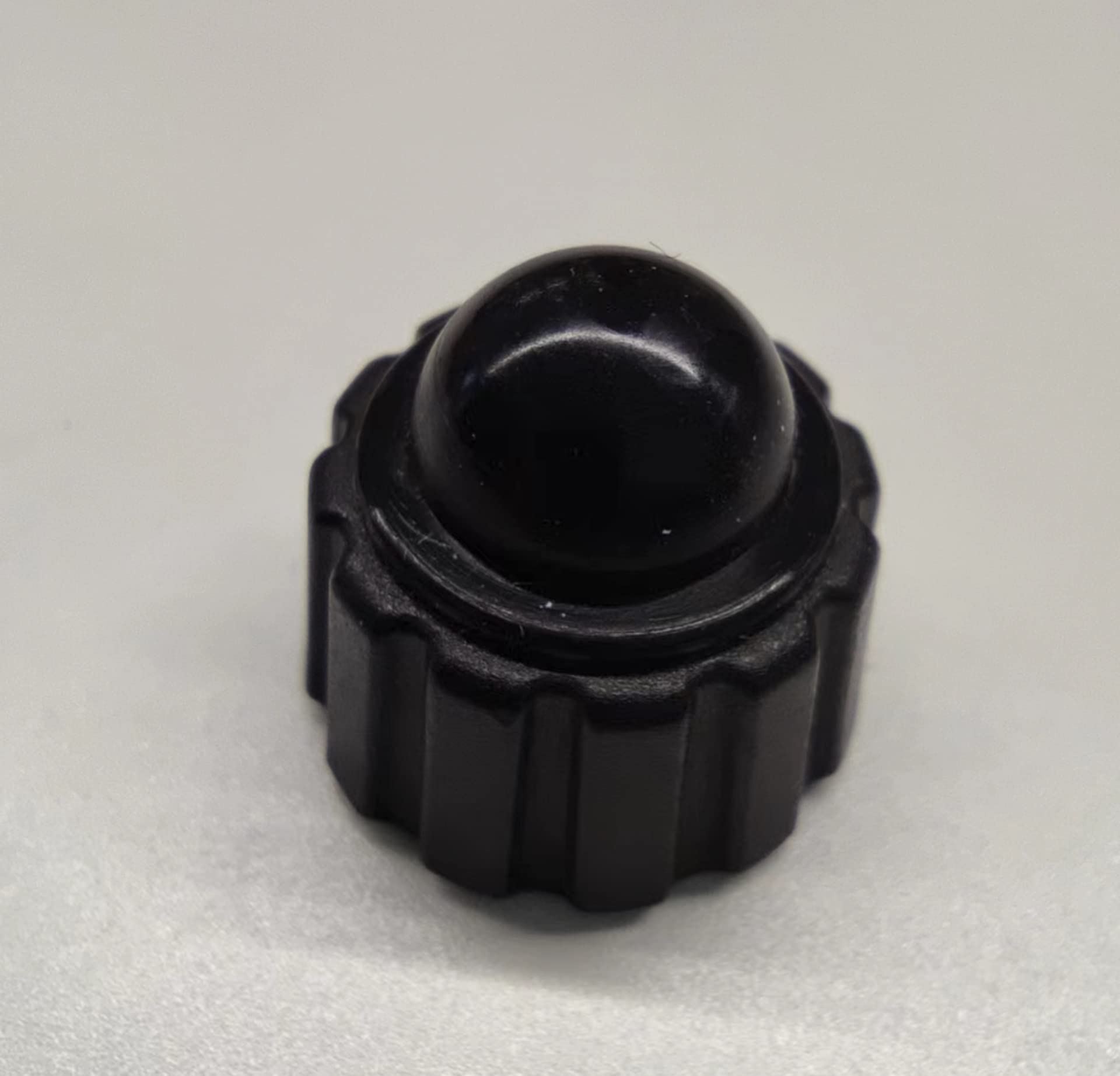 MZK Oil Tank Cap Replacement for Enhanced Vehicle Performance