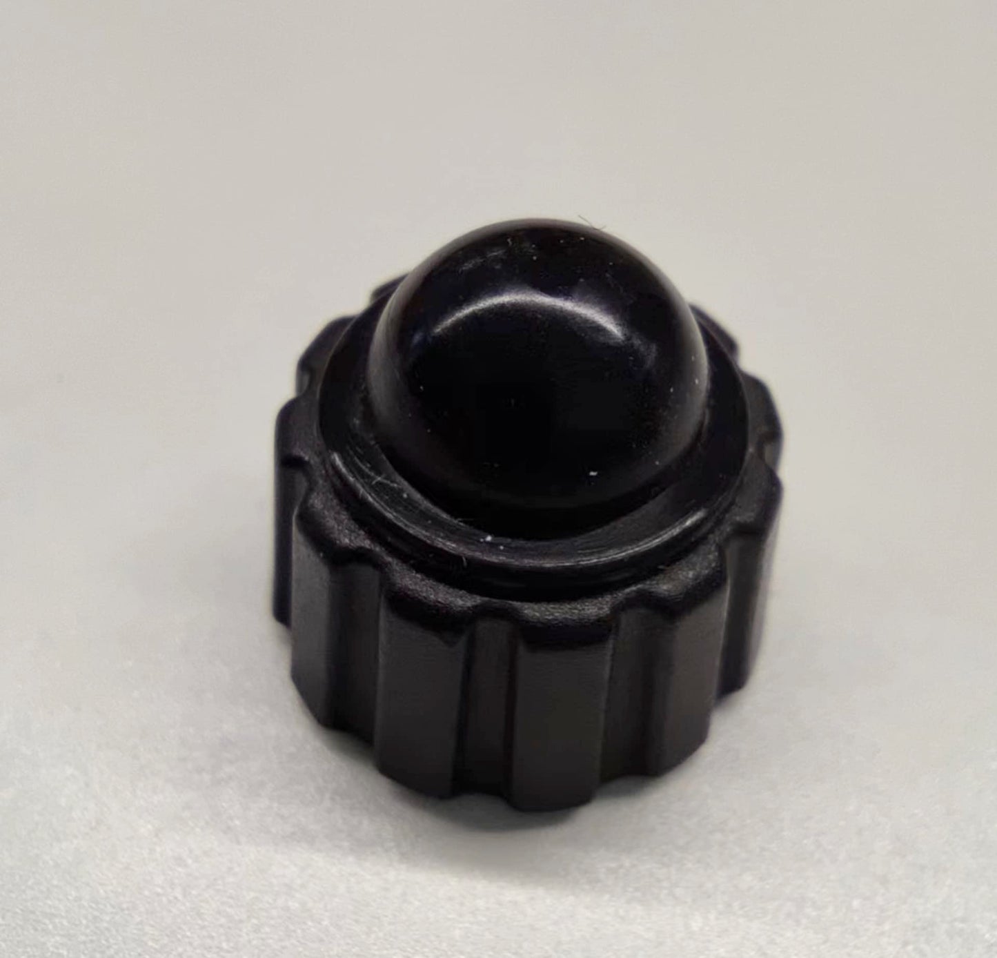 MZK Oil Tank Cap Replacement for Enhanced Vehicle Performance